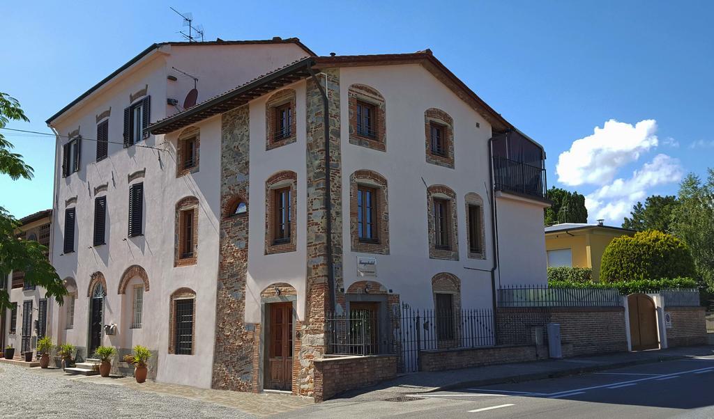 Tangohotel Lucca Exterior photo